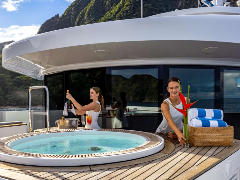 Hakvoort TOP FIVE II mieten Bahamas