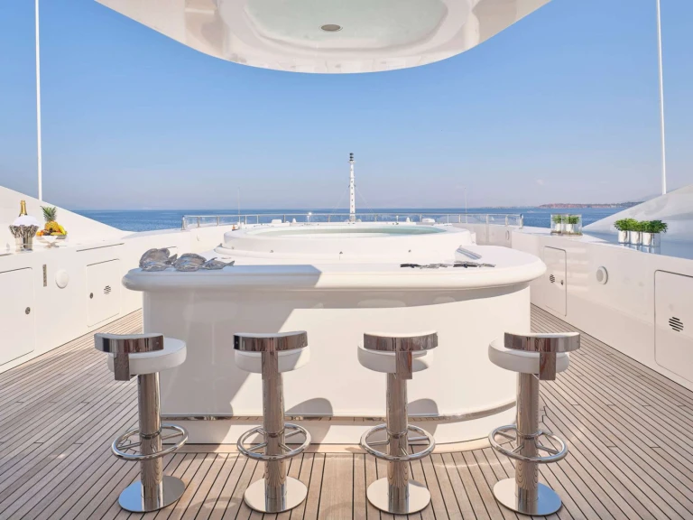 Vermietung Yacht Benetti mit Führerschein