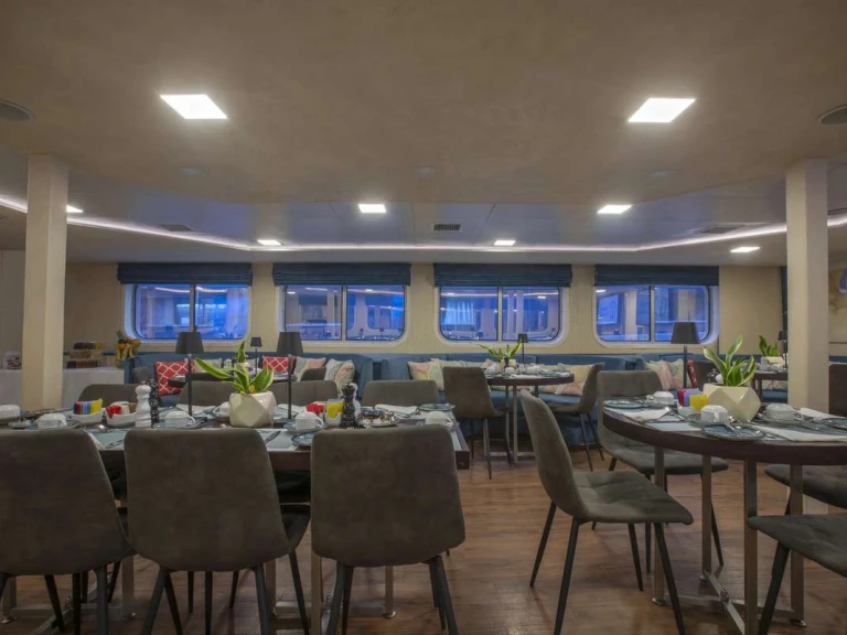 YachtCharter in Neapel - Custom Harmony V auf SamBoat