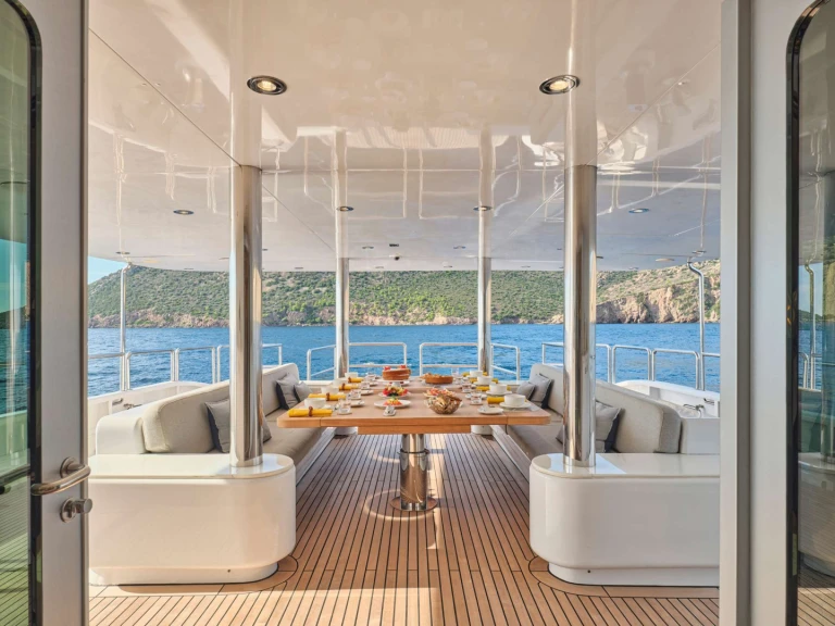 Benetti SOJO mieten Athen