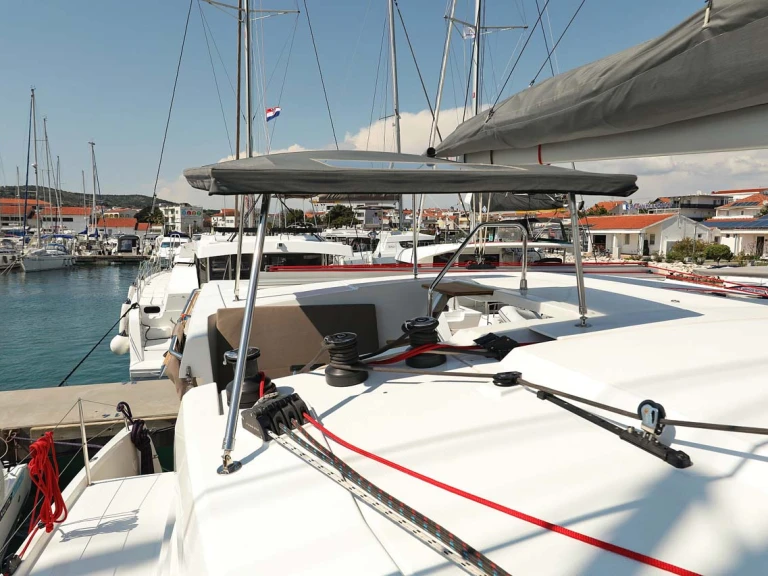 Fountaine Pajot Lucia 40 mieten Pula