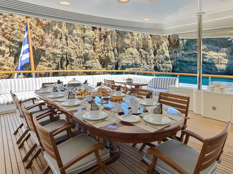 YachtCharter in Piräus - Benetti ALEXANDRA auf SamBoat