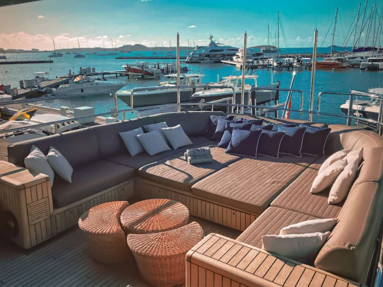 Yacht mit oder ohne Skipper ISA, RODRIGUEZ GROUP ITALY mieten in Balearen