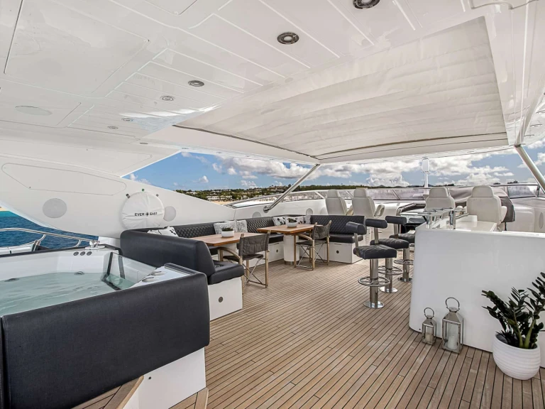 Vermietung Yacht Sunseeker mit Führerschein