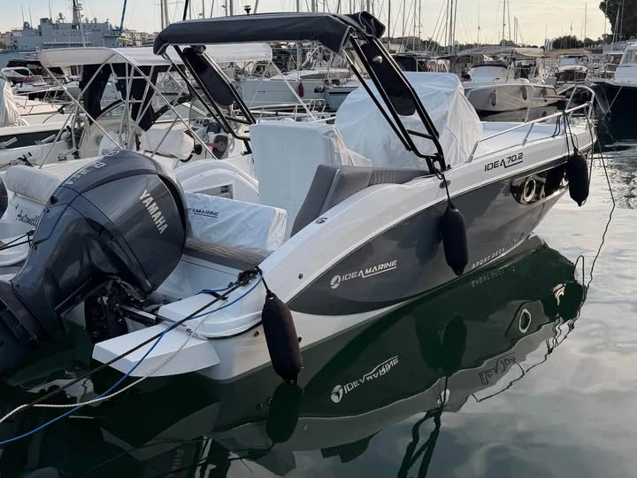 Motorboot mit oder ohne Skipper Idea Marine mieten in Brindisi Port