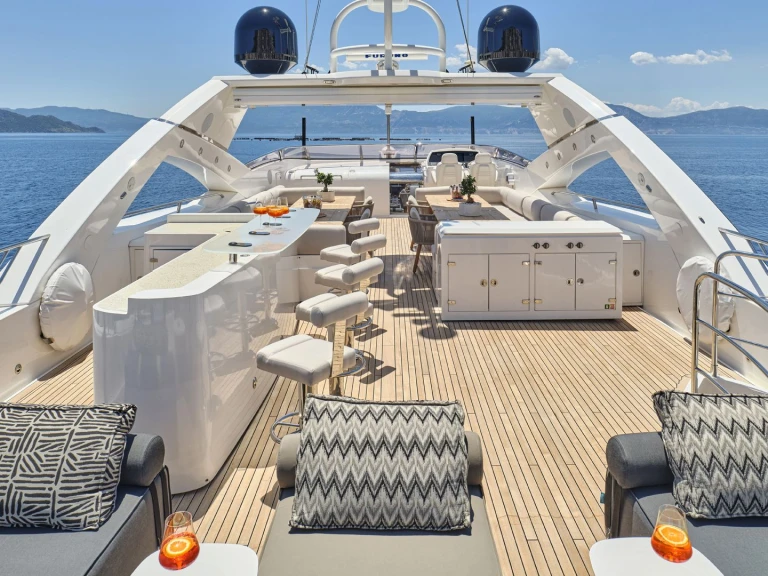 Ein Sunseeker BLADE I mieten in Athen