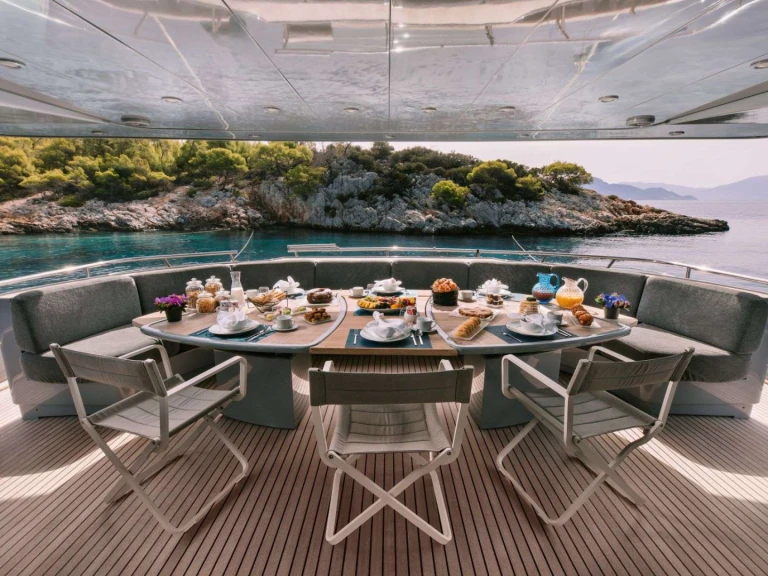 Yacht mieten in Athen -  SATORI