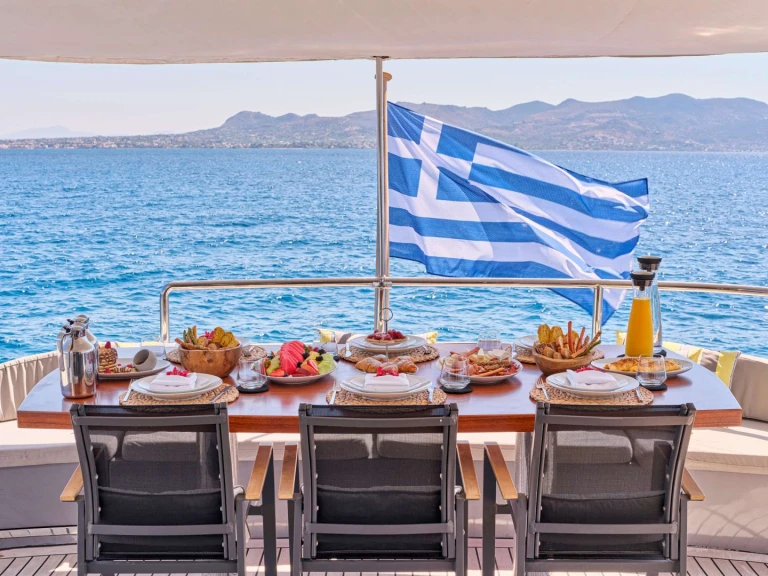 Bootsverleih Mondomarine SANJANA Athen Samboat