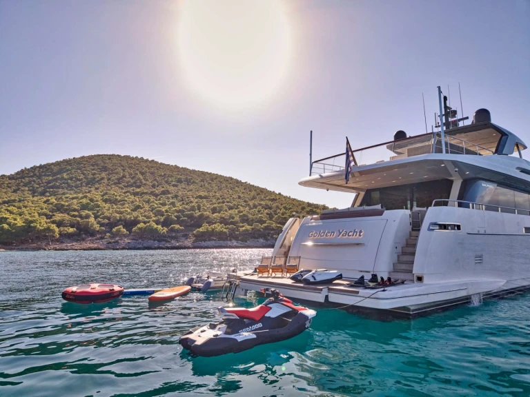 YachtCharter in Athen - San Lorenzo GOLDEN YACHT auf SamBoat