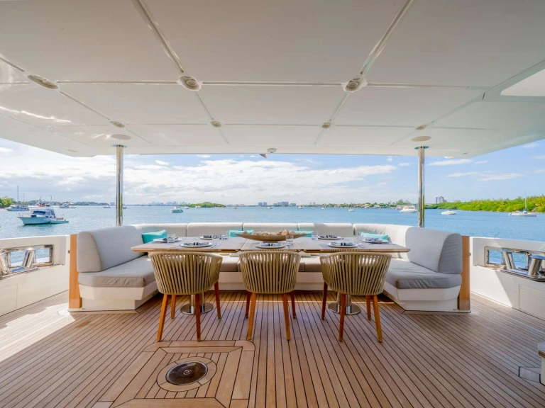 Yacht mit oder ohne Skipper Azimut mieten in Miami