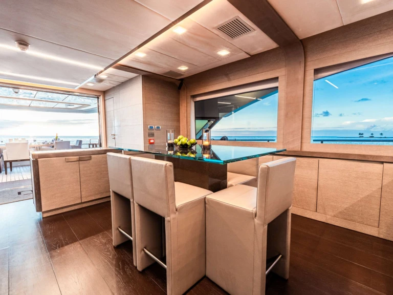 Ein MonteCarloYachts CIELO NERO mieten in Bahamas