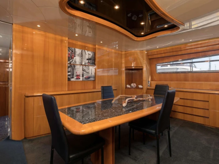 Boot mieten Miami günstig 103' Custom Build