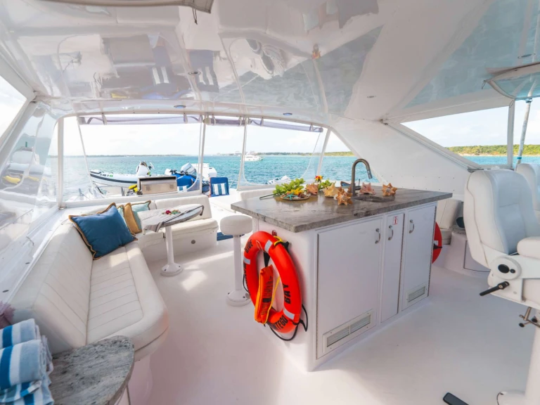 Yacht mit oder ohne Skipper Hatteras mieten in Newport