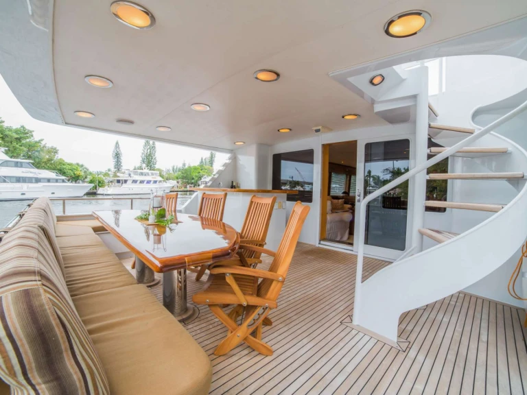 Vermietung Yacht Broward mit Führerschein