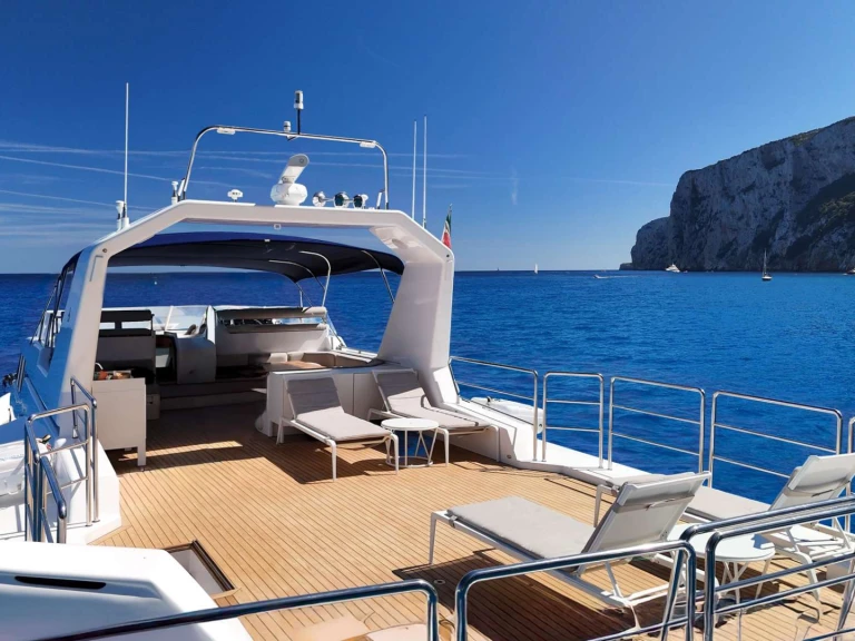Yacht mit oder ohne Skipper DE VRIES mieten in Olbia