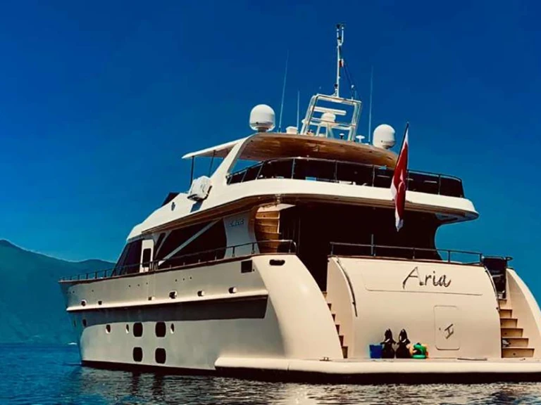 Yacht mieten in Amalfi zum besten Preis
