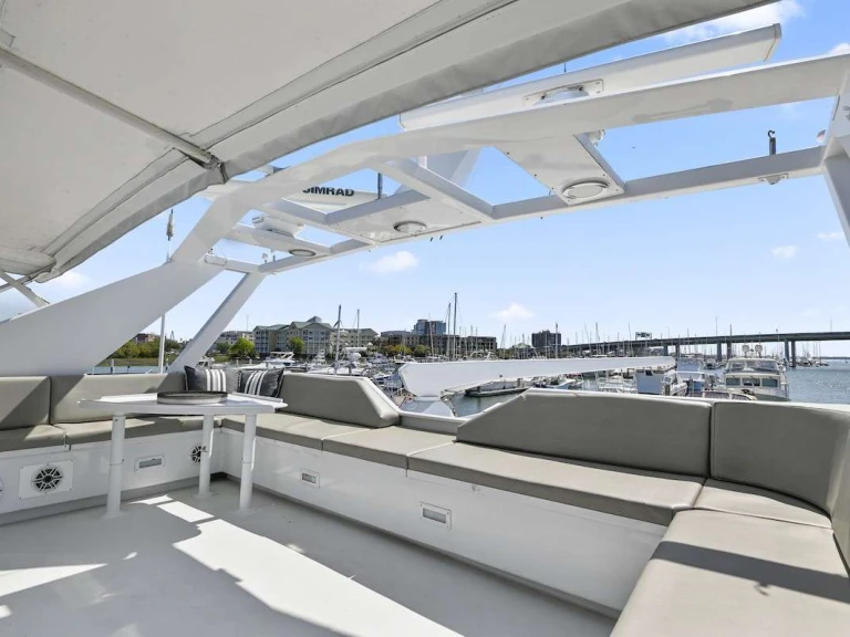 Vermietung Yacht Broward mit Führerschein