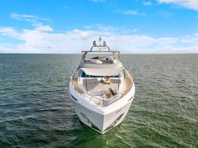 Boot mieten Bahamas günstig 90' Custom Build