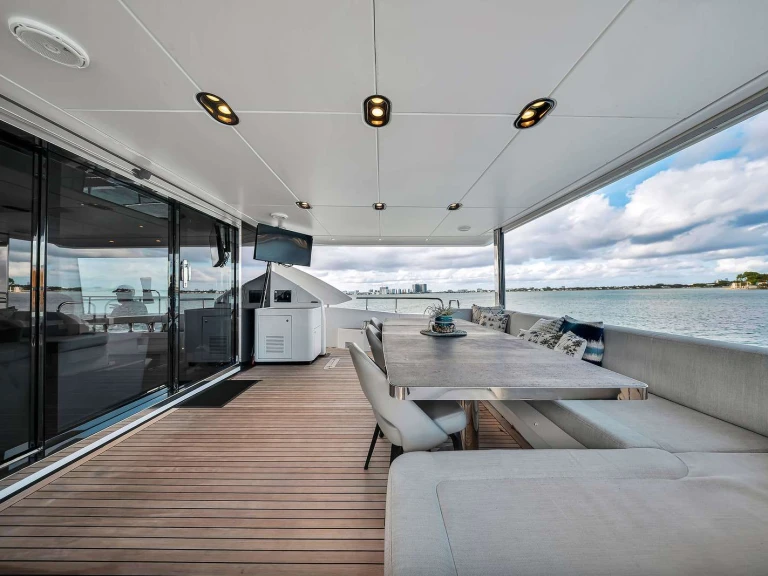 Azimut Cloud 9 mieten Coconut Grove