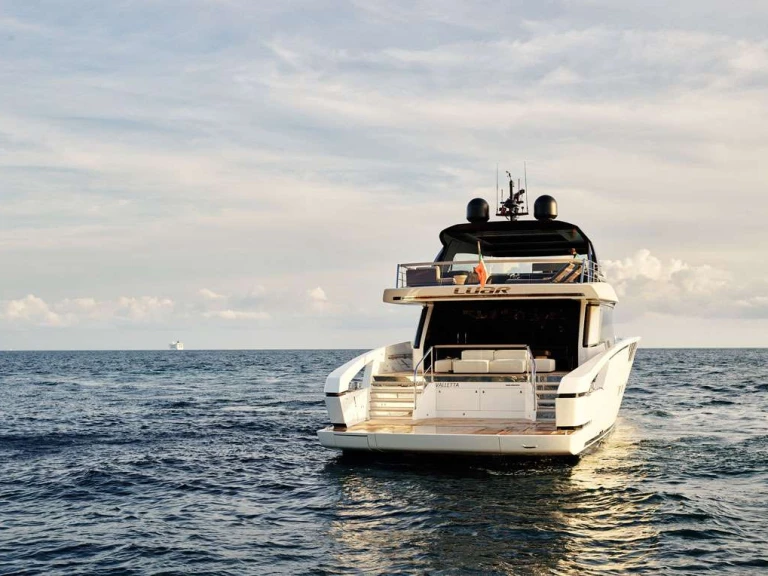 Yacht mieten in Santa Venera-Portosalvo zum besten Preis