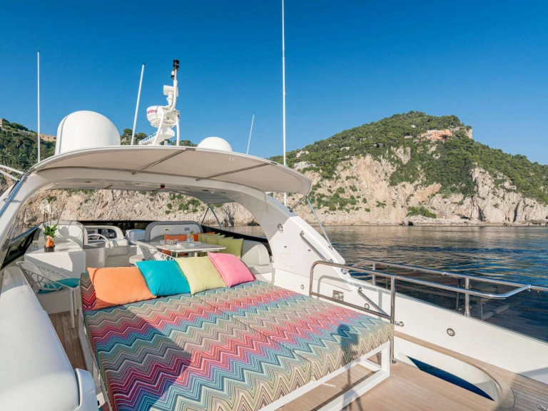 Yacht mieten in Castellammare di Stabia zum besten Preis