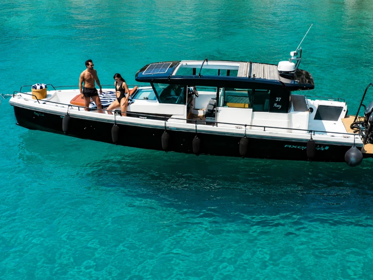 Boot mieten Lavrion günstig Axopar 37 XC Cross Cabin