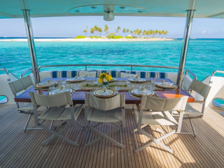 Vermietung Yacht Horizon mit Führerschein