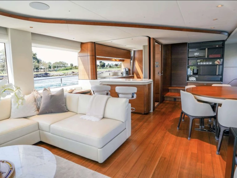 YachtCharter in Nassau - Princess, UK RECORD YEAR auf SamBoat