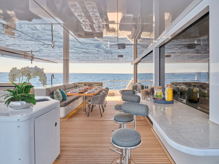 Vermietung Yacht Custom Power Cat mit Führerschein