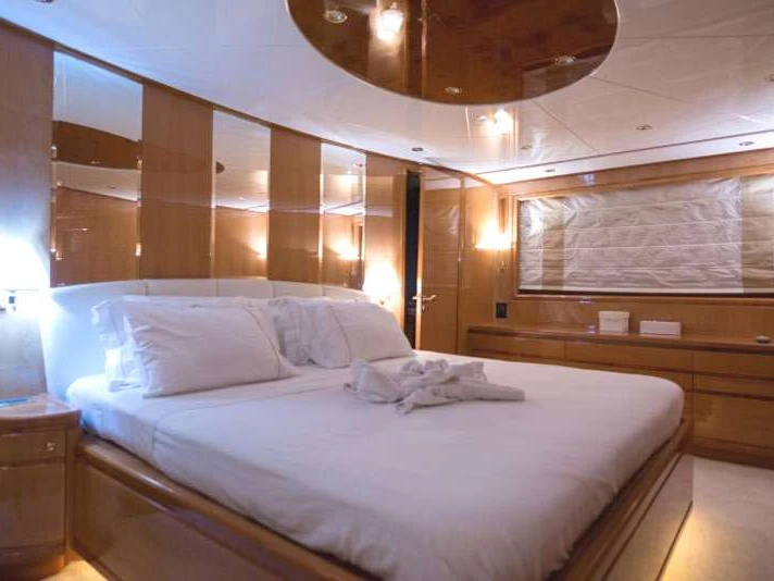 Yacht mit oder ohne Skipper Posillipo mieten in Athen