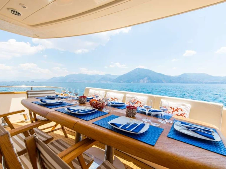 Yacht mieten in Sorrent zum besten Preis