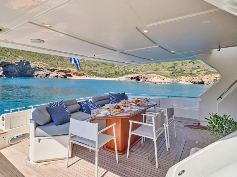 Yacht mieten in Lavrion - Ferretti APEΙRON BLUE