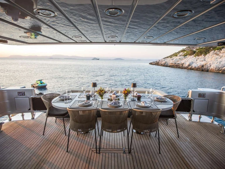 Vermietung Yacht Posillipo mit Führerschein