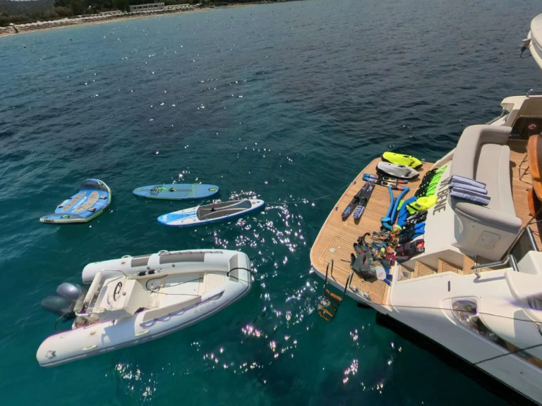 Vermietung Yacht Posillipo mit Führerschein