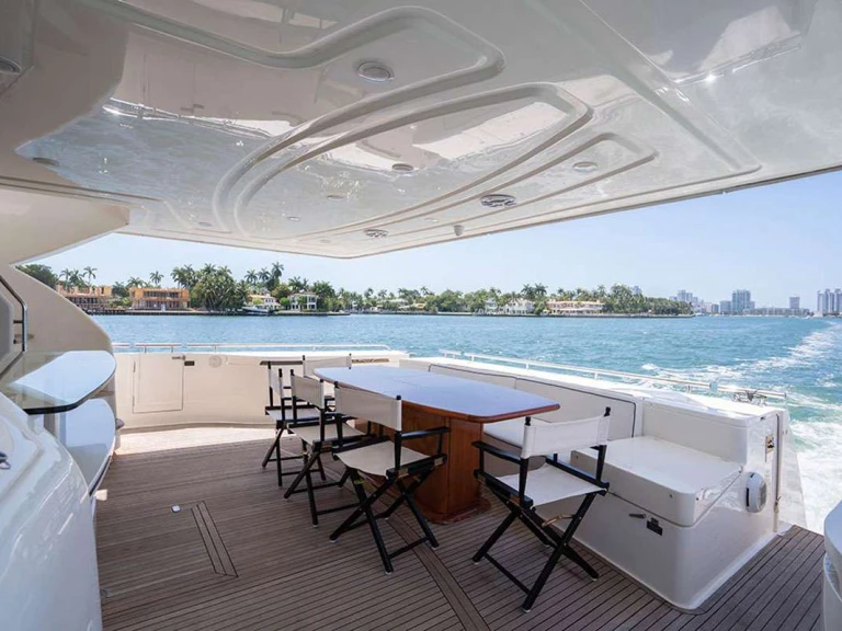 Bootsverleih Ferretti Twe11ve Miami Samboat
