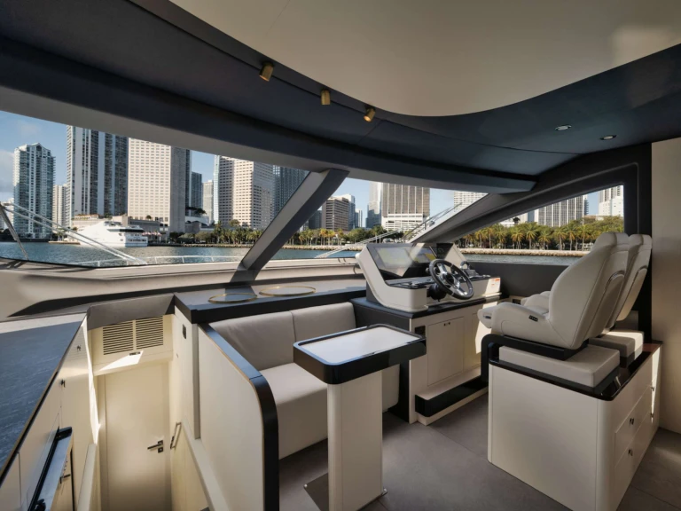 Azimut Nena mieten Aventura