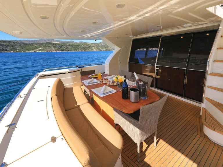 YachtCharter in Athen - Ferretti LUNA ROSSA auf SamBoat
