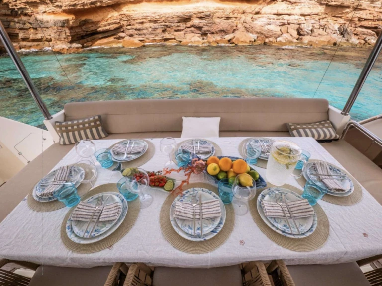 Astondoa BISCAYNE mieten Ibiza