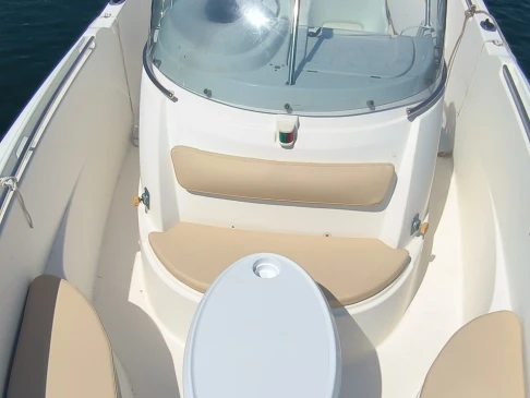Vermietung Motorboot Jeanneau mit Führerschein