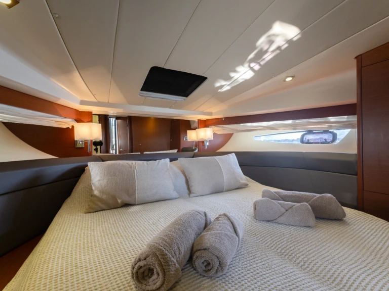 Yacht mit oder ohne Skipper Jeanneau mieten in Stobreč