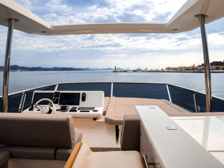 Yacht mieten in Provence-Alpes-Côte d'Azur - Prestige Yachts Romy One