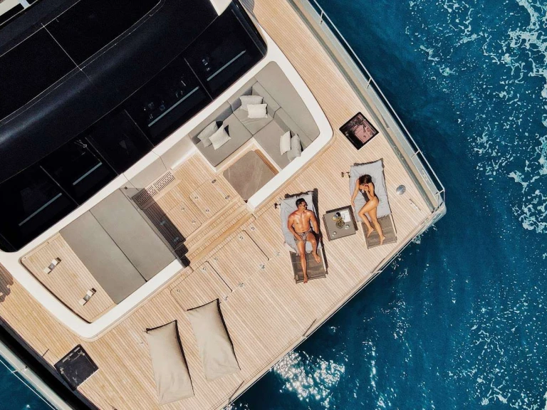 Yacht mieten in Athen -  ALTEYA