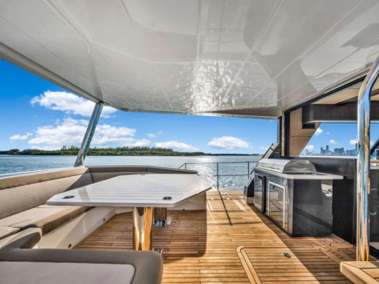 Yacht mit oder ohne Skipper Galeon mieten in Miami Beach