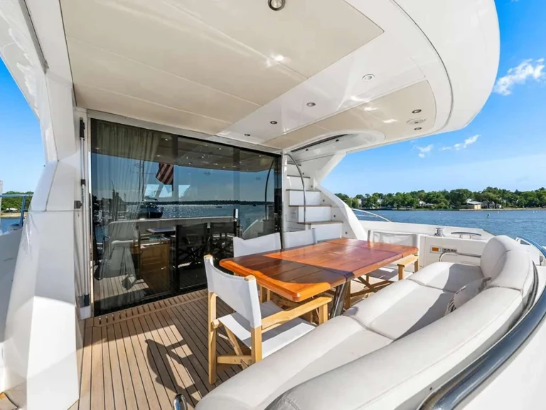 Vermietung Yacht Sunseeker mit Führerschein