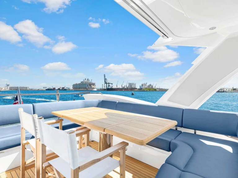 YachtCharter in Bahamas - Sunseeker Done Deal auf SamBoat