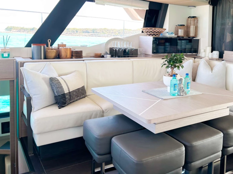 Ein Fountaine Pajot PRINCESS MILA mieten in Nassau