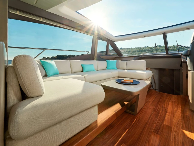 Yacht mieten in Split - Princess, UK MeSoFa