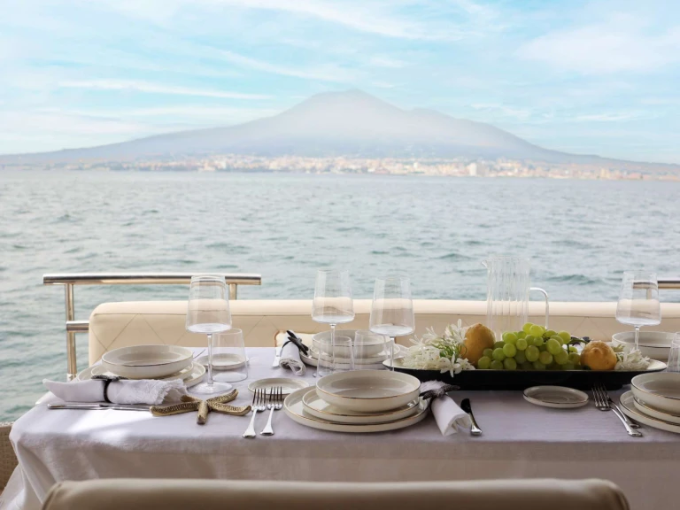 Yacht mieten in Castellammare di Stabia - Terranova Yachts AZUR