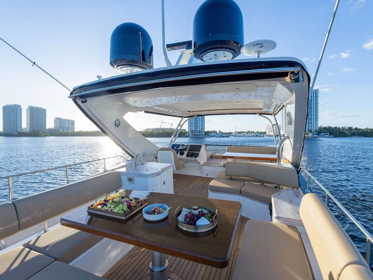 Yacht mit oder ohne Skipper Sea Ray mieten in Nassau