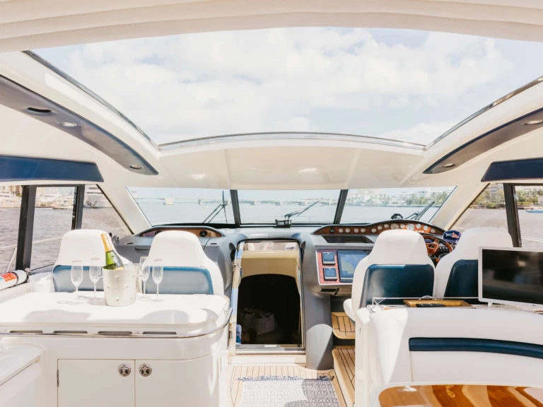 Yacht mieten in Palm Beach zum besten Preis
